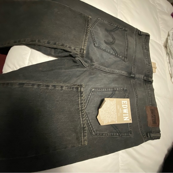 These brand  new must have jeans are brand new in great condition - Picture 7 of 9